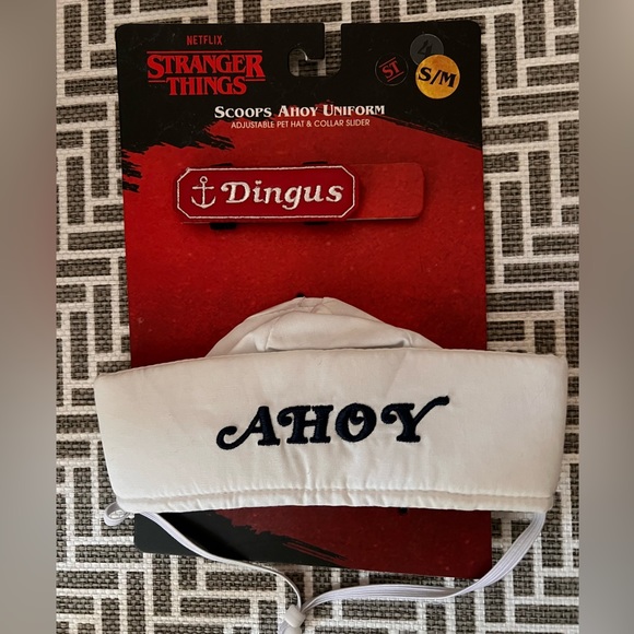 stranger things Other - STRANGER THINGS Pet Outfit 🐶😻